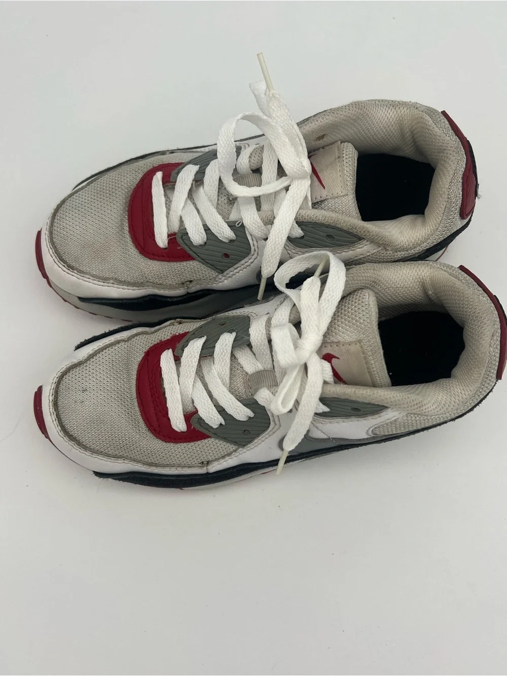 Nike Air Max Kids size 2Y Grey White Red sneakers boys shoes 2 athletic gym